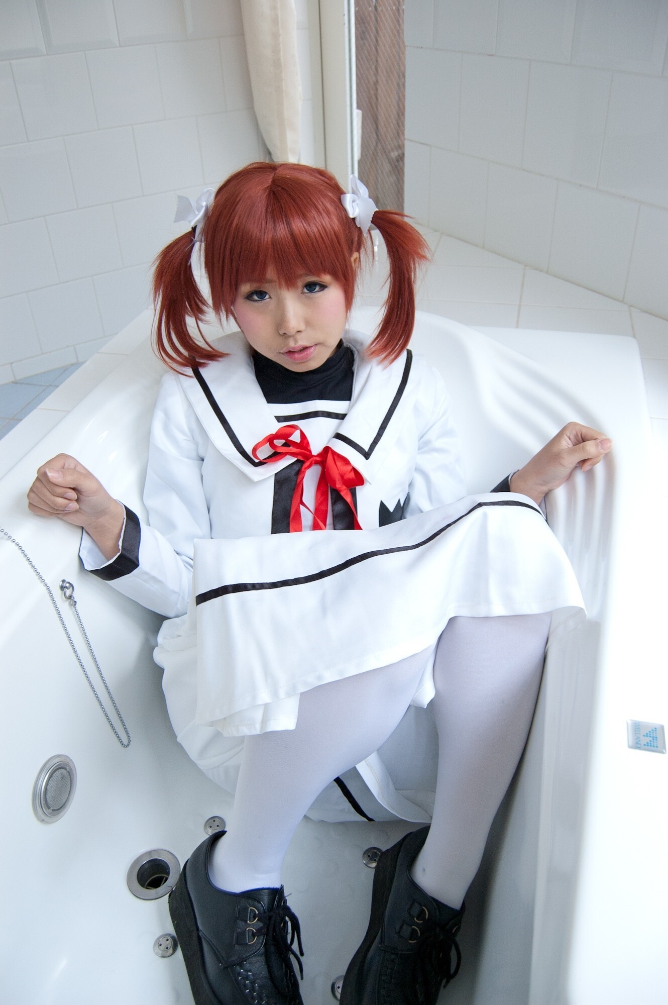 [Cosplay]  Hot Maho Shojo Lyrical Nanoha 1